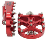 BMX STYLE FOOT PEGS RED
